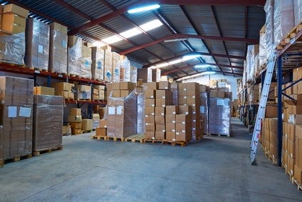 3 benefits of retail warehousing for profitability